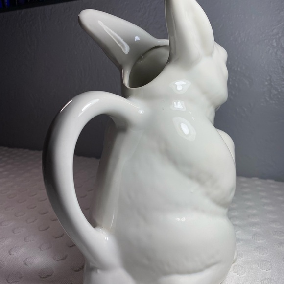 Marsh Industries White Bunny Rabbit Ceramic Pitcher the Tall Ears Version - Picture 4 of 13
